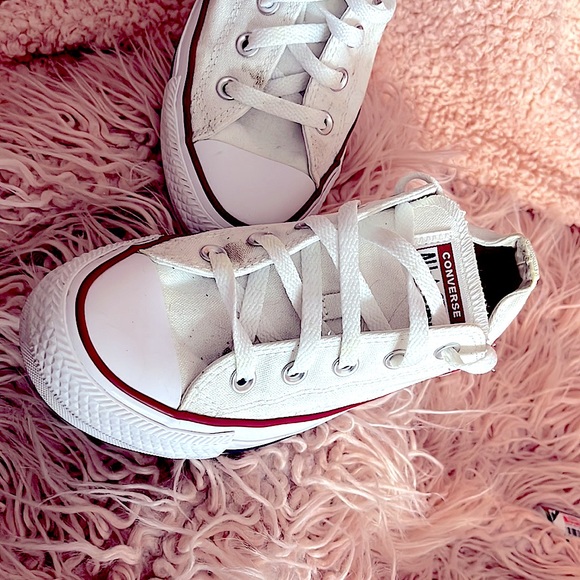 Unisex converse in good condition size 4 men 6 women. - Picture 2 of 2